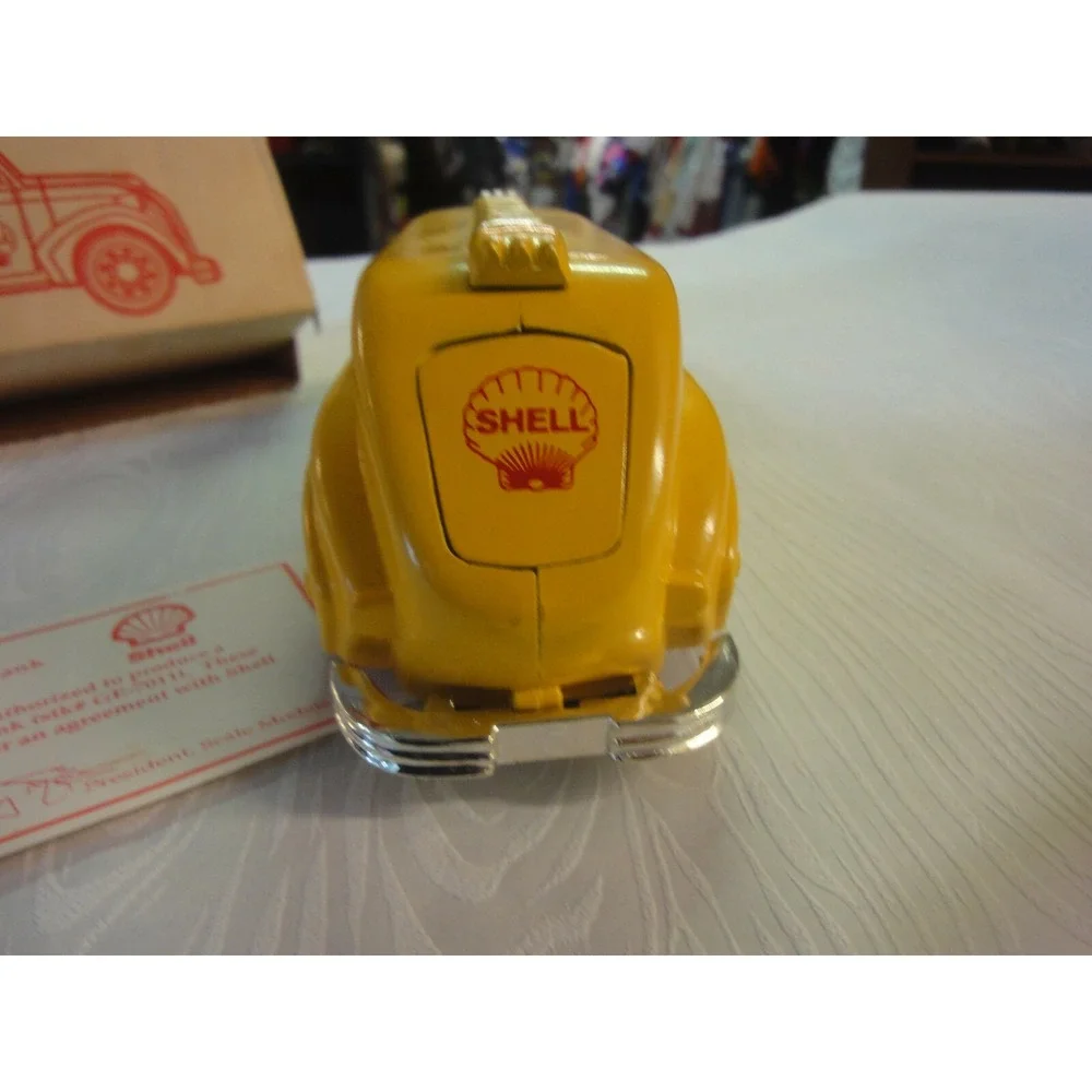 USA MADE SHELL GAS Diecast‎ Scale Models 1938 Yellow Dodge Airflow Tanker Bank